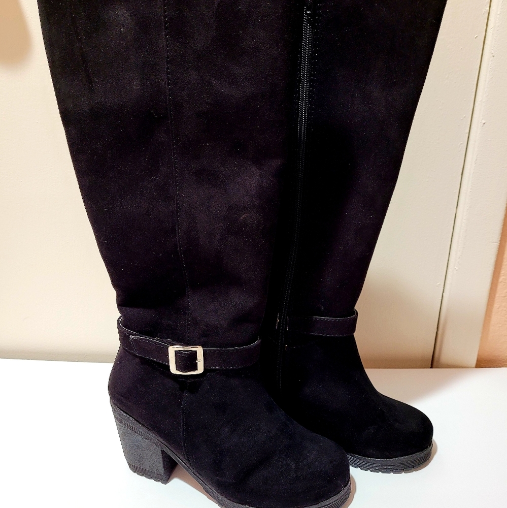 Boots BLACK VELVET Fernanda from Mexico size 6.5 US BRAND NEW NO BOX